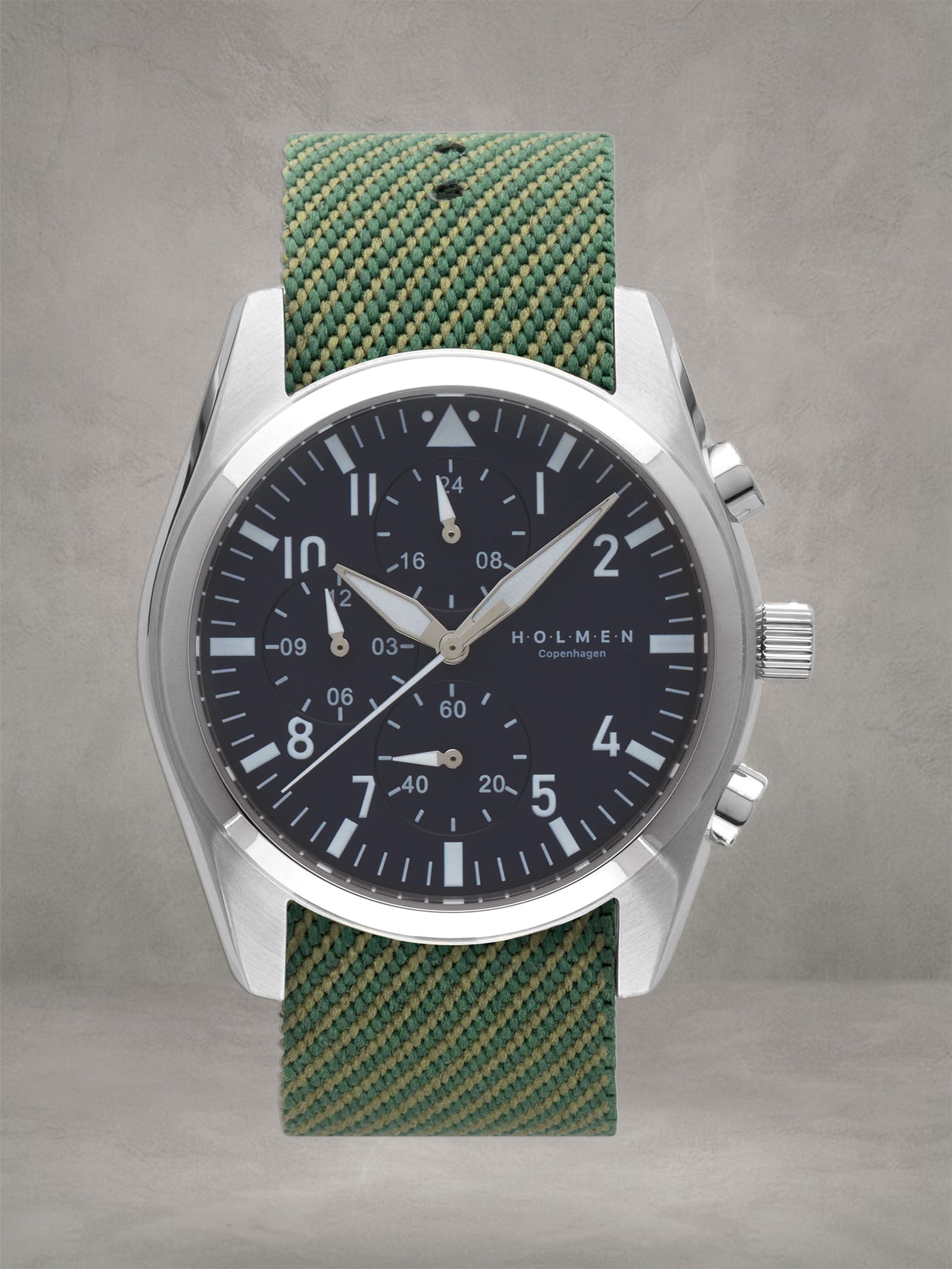 HOLMEN ADVENTURER
