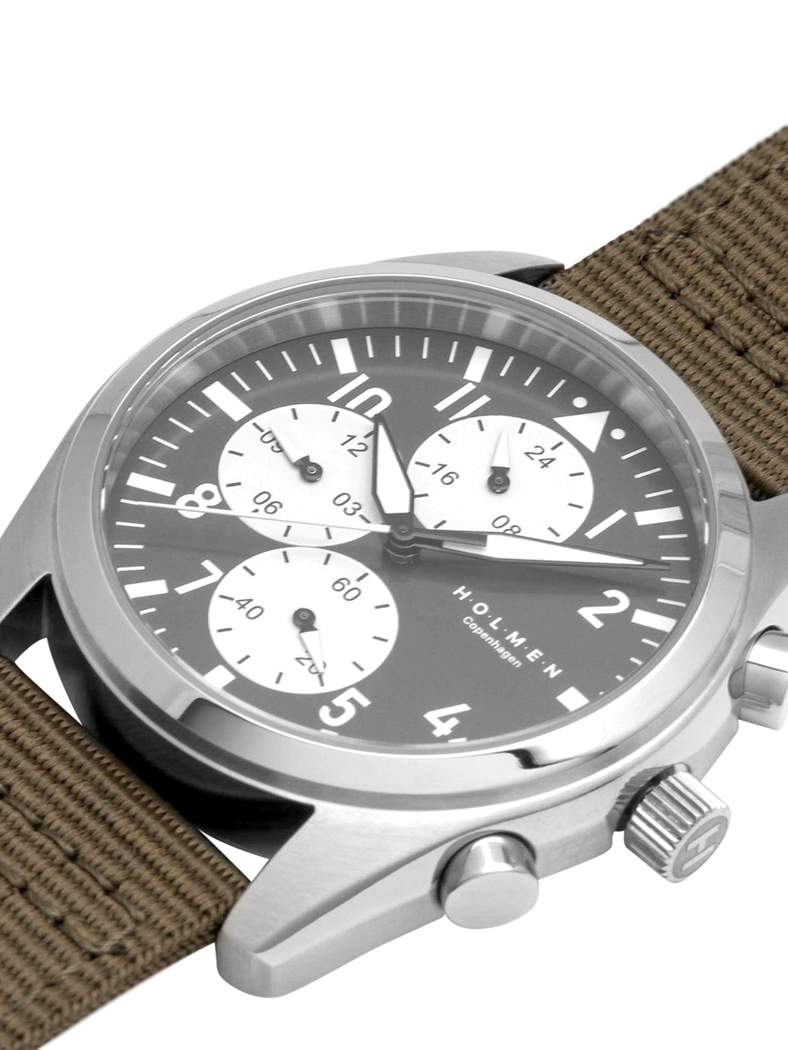 Adventurer watch 42mm black/white dial with 2-piece khaki strap