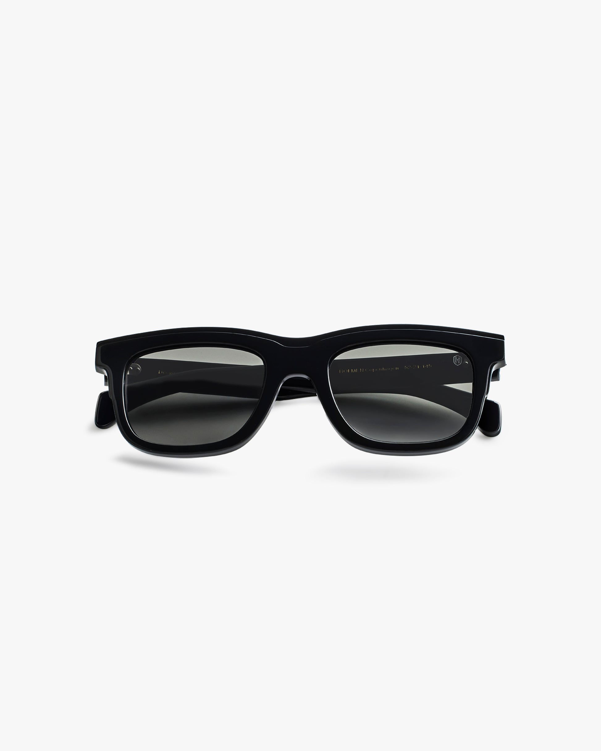 ADVENTURER BLACK SUNGLASSES