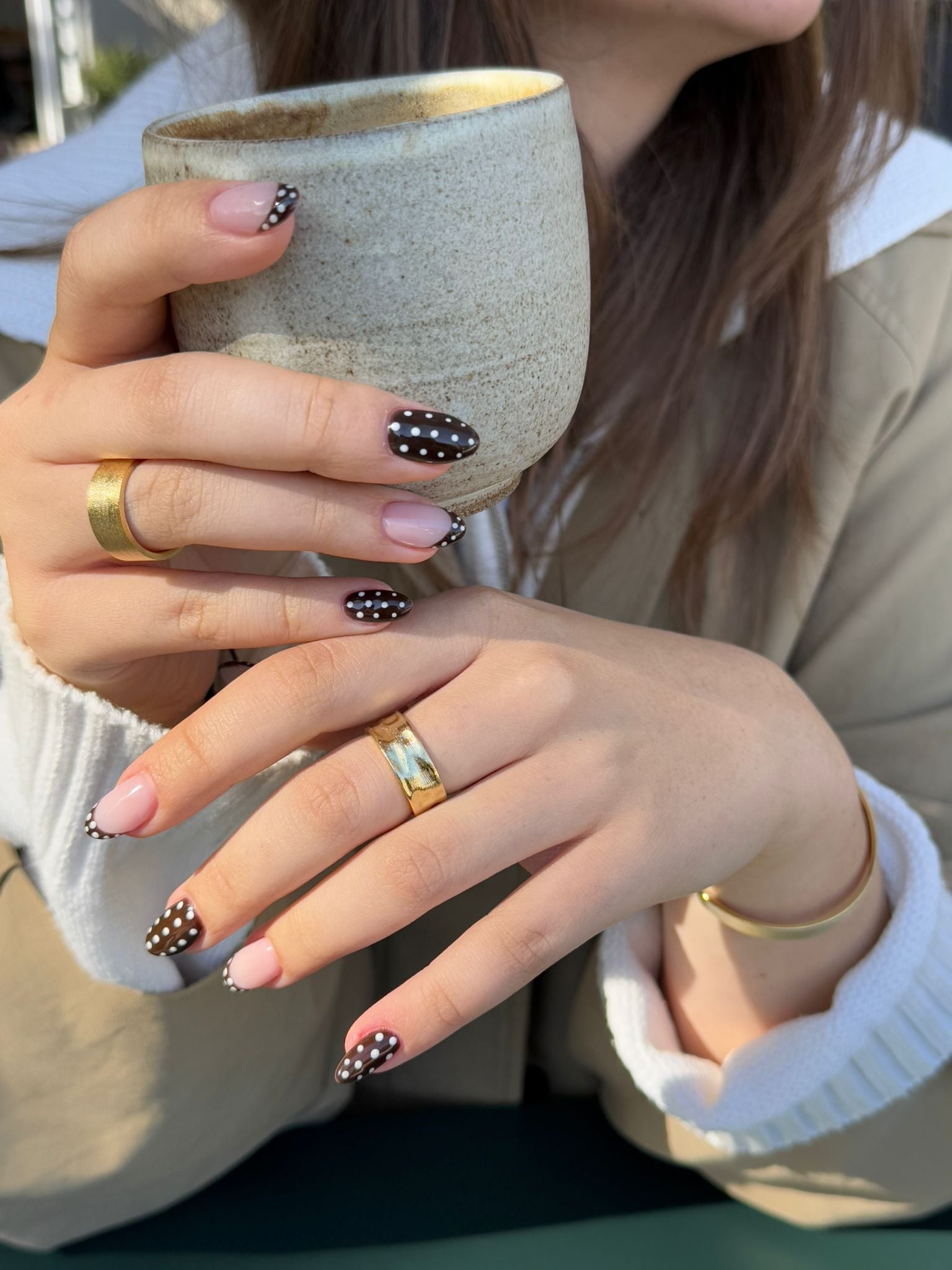 CITY RING HAMMERED GOLD 8MM