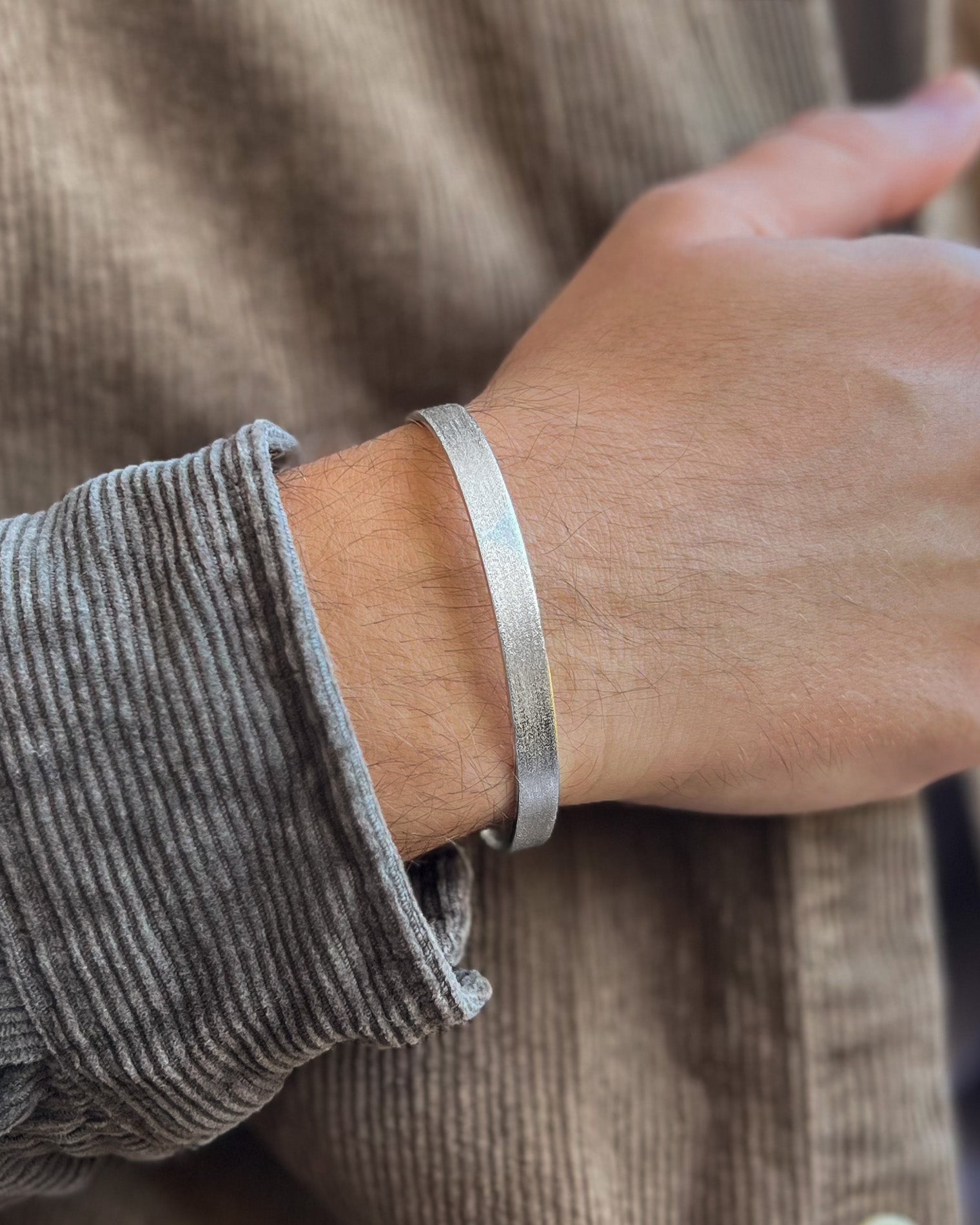 CITY BRACELET BRUSHED 6MM SILVER