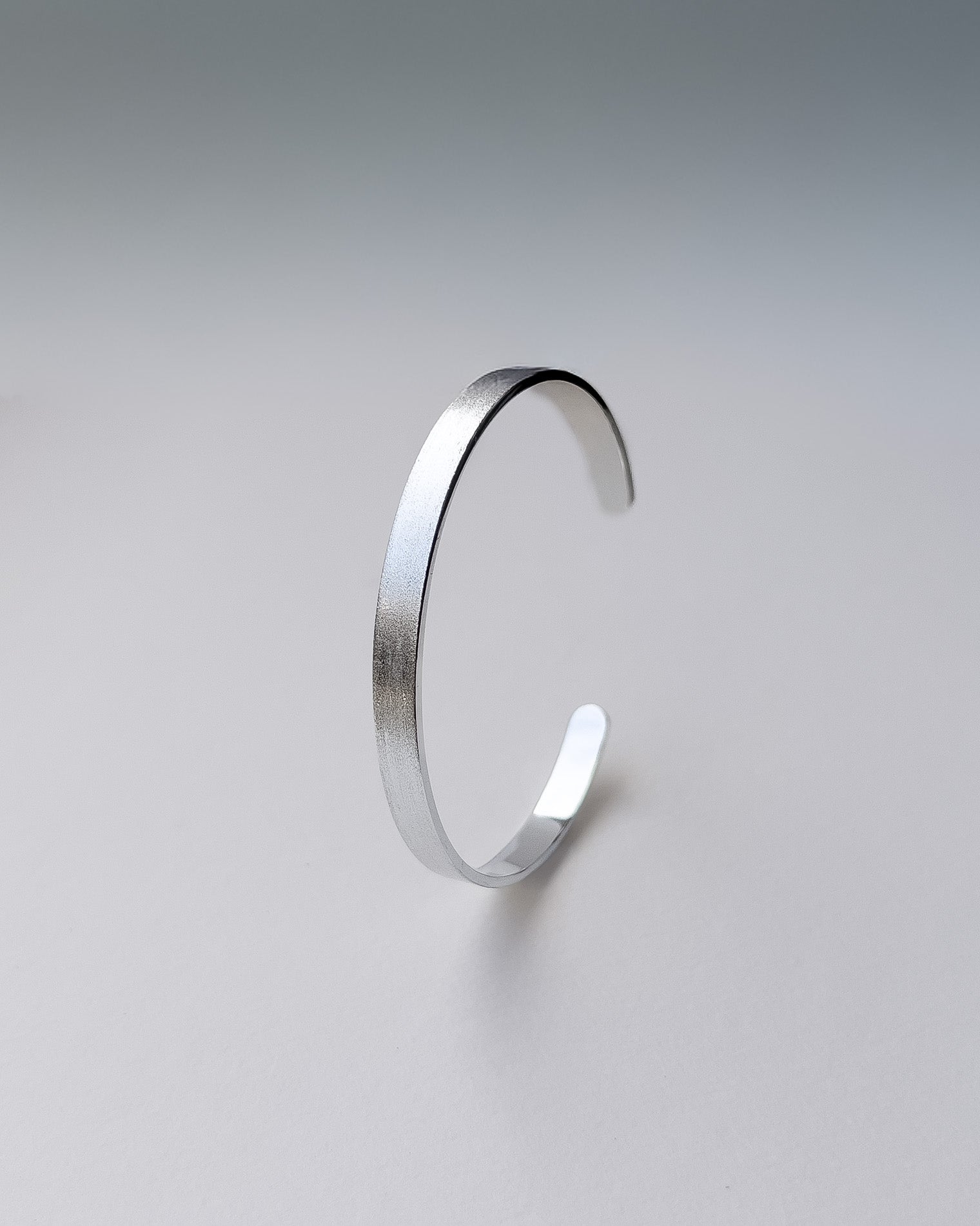City bracelet brushed 6mm silver
