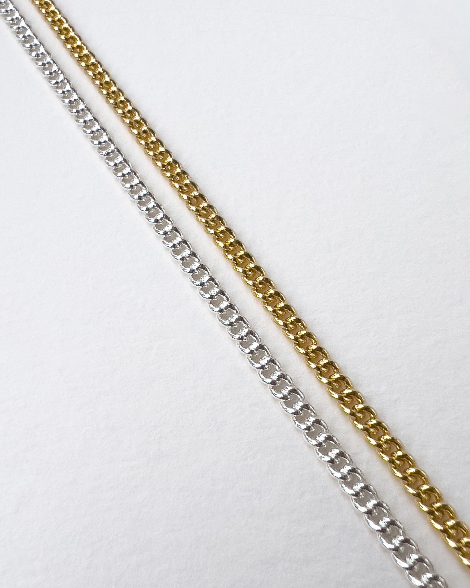 TRIANGLEN CUBAN NECKLACE 3MM GOLD