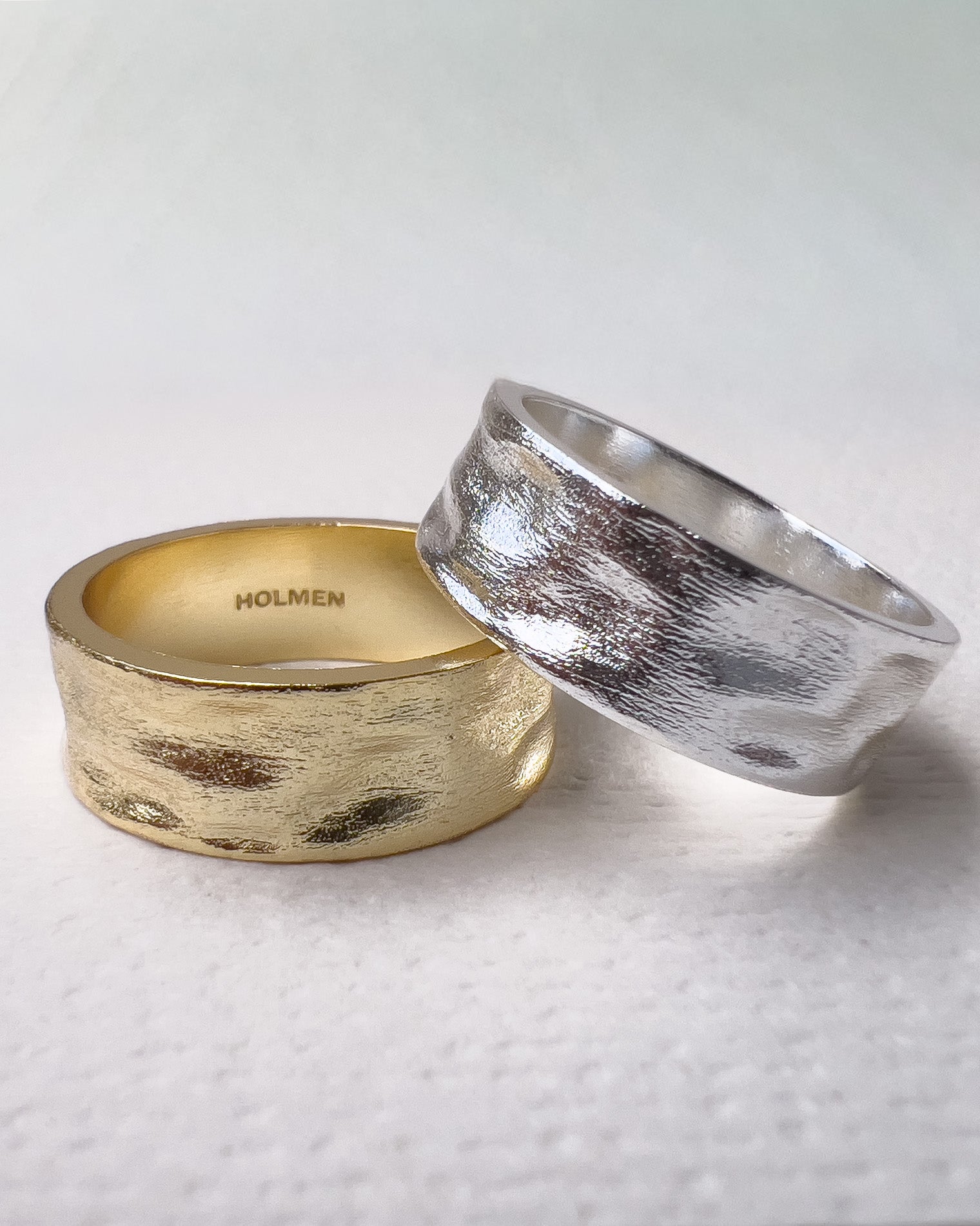 CITY RING HAMMERED SILVER 8MM